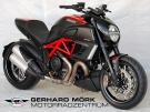 Weitere Informationen zu: DUCATI Diavel 1200 Carbon Red ABS